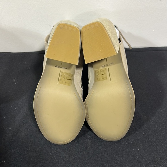 Booties - Picture 4 of 5